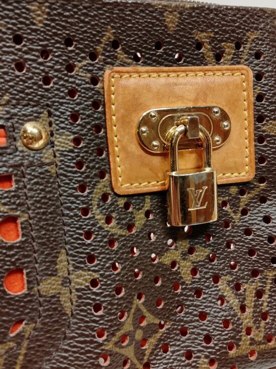Authentic Louis Vuitton Pochette Accessoires Perforated Monogram Bag - Picture 10 of 16